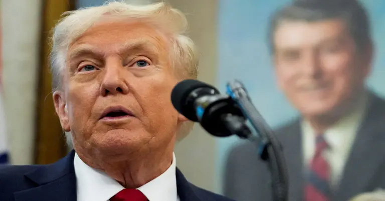 মার্কিন প্রেসিডেন্ট ডোনাল্ড ট্রাম্প